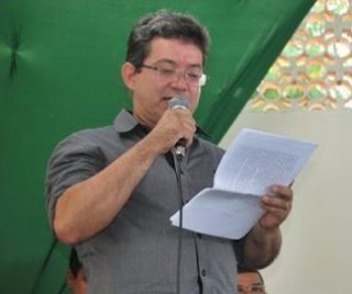 Secretário de educação: Jurailton Abreu (Foto: Arnaldo Alves - Itapebi Acontece)