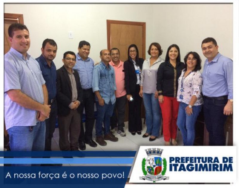 Equipe do SEBRAE e representantes do Governo Municipal (Divulgação)