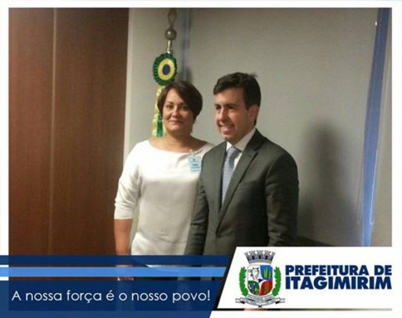 Prefeita participou de uma reunião com o presidente do Fundo Nacional de Desenvolvimento da Educação - FNDE, Silvio Pinheiro (ASCOM)