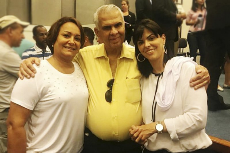 Na sequencia, ao lado do Deputado Federal Jose Carlos Araújo, Devanir Brillantino e mais de 300 prefeitos de toda a Bahia participarão de uma audiência pública com a presença de vários deputados. (ASCOM)