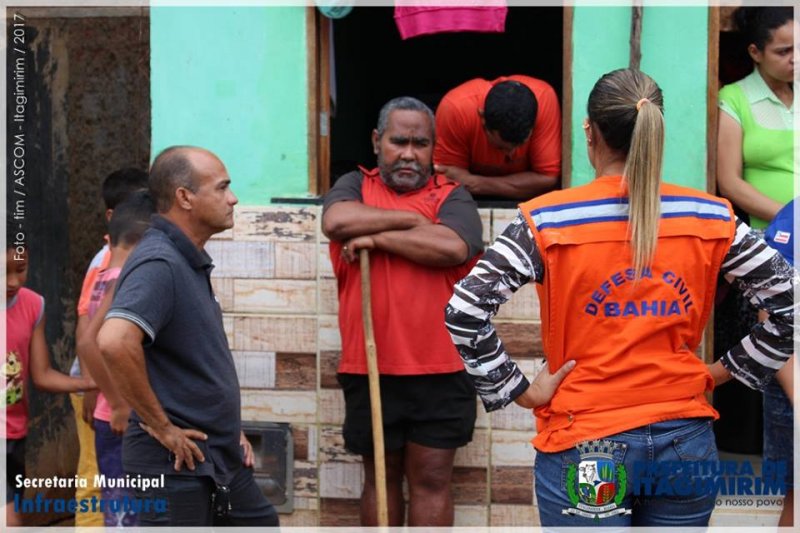 Equipe técnica da prefeitura trabalha em parceria com a Defesa Civil da Bahia para resolver o problema (ASCOM) 