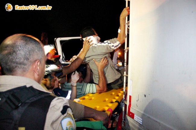 Motorista foi atendido pelo SAMU de Itagimirim e encaminhado ao Hospital Regional em Eunápolis. (Foto: Rastro101)
