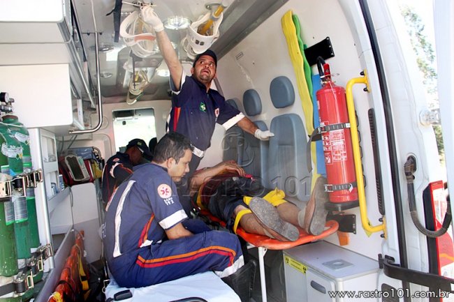 Vítimas foram atendidas e encaminhadas para o Hospital Regional em Eunápolis. (Foto: Rastro101)