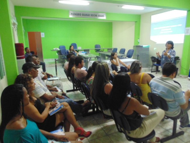 A palestra sobre como aumentar as vendas com criatividade foi uma realização da Prefeitura de Itagimirim, por meio da Secretaria de Desenvolvimento Social, em parceria com o Serviço Brasileiro de Apoio às Micro e Pequenas Empresas (Sebrae). (ASCOM)