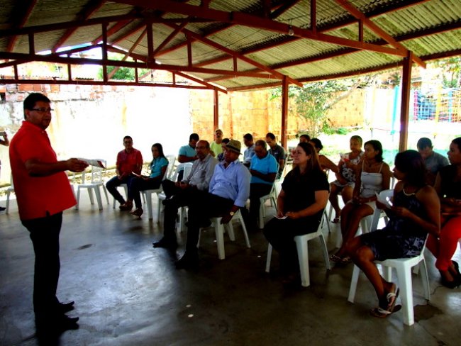 Rogério Andrade falou da importância do Crediamigo para o município, segundo ele tudo que for para contribuir para a qualidade de vida das pessoas a Prefeitura estará presente. (Foto: ASCOM)
