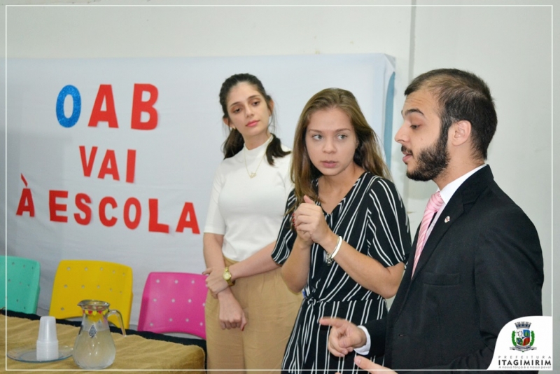 Os advogados, Dr. Leonardo David Sampaio, Dra. Bárbara Bindeli e Dra. Vilane Correia, explicaram para os docentes o objetivo principal do projeto. (Ascom)