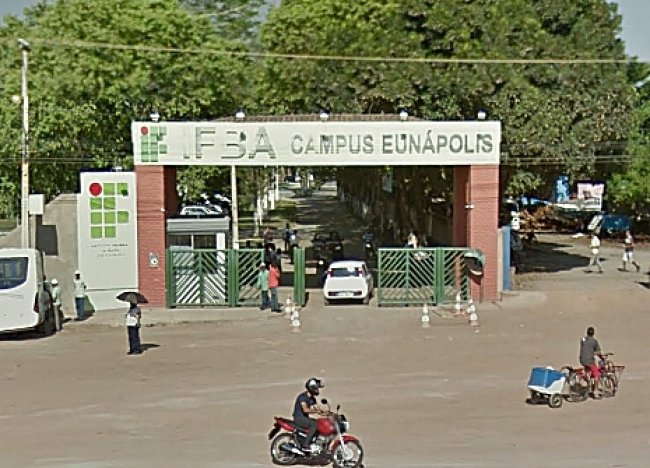 Mais de 1.200 alunos sofrem com a greve do IFBA em Eunápolis. (Imagem/Google)