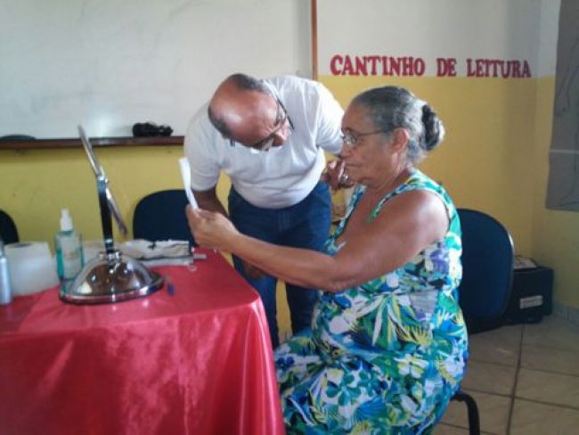 Moradores de União Baiana foram contemplados com os óculos e exames de vista gratuitos. (Foto: ASCOM)