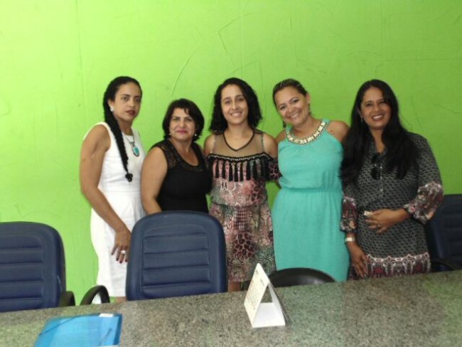 Tomaram posse no último domingo (10) as cinco conselheiras tutelares eleitas no mês de outubro de 2015, em Itagimirim. (Foto: ASCOM)