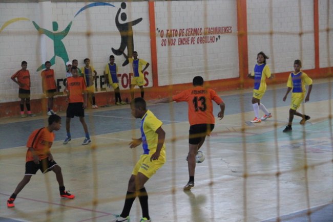 Várias equipes de Itagimirim E de Itapebi participaram de torneio de futsal nas categorias de 08 até 14 anos de idade, de ambos os sexos. (ASCOM)