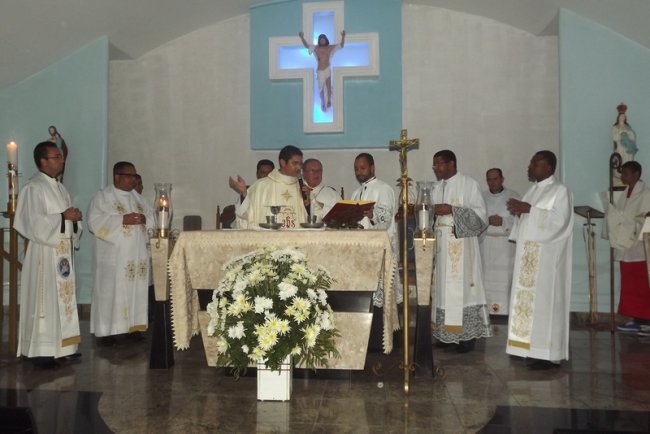Santa Missa foi realizada na noite desta quinta-feira (29). (Foto: Divulgação)