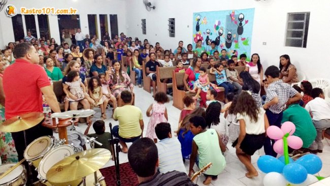Crianças participaram do culto na Igreja Assembleia de Deus. (Foto: Miltinho)