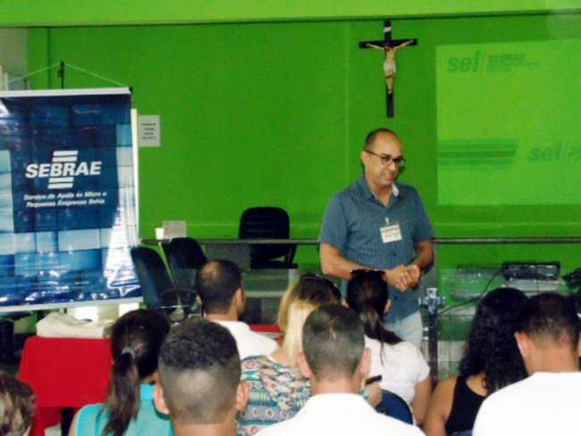 60 microempreendedores de Itagimirim participaram de oficinas que fazem parte do conjunto de ferramentas de gestão do microempreendedor individual (MEI). (Foto: Marcelo Magalhães)