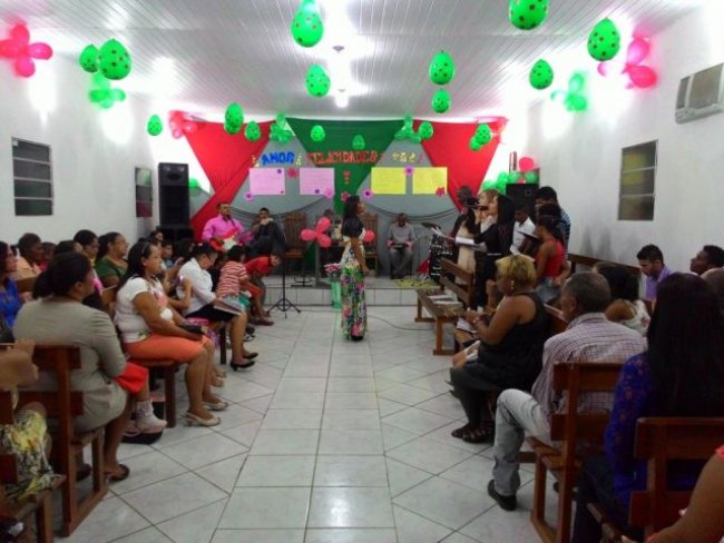 Mães receberam homenagem especial em Igreja Assembleia de Deus em União Baiana. (Foto: Adson Oliveira)