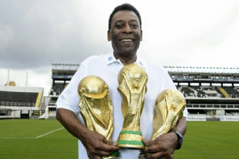 Pelé coleciona recordes durante sua carreira no futebol. (Reprodução)