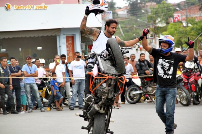 Piloto Faguinho Santos do R11 Moto Show apresentou com sua equipe mais uma vez em Itagimirim. (Foto: Rastro101)