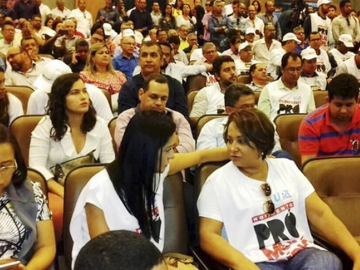 Prefeita Devanir Brillantino participa de macha Pró Município em Salvador