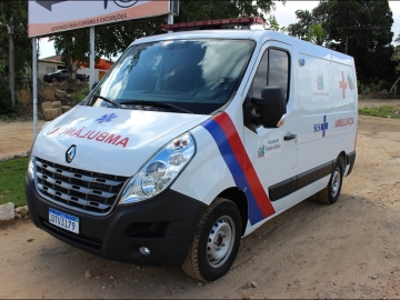 Ambulância semi-intensiva é entregue à população de Itagimirim
