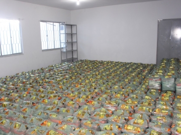 Prefeitura inicia distribuição de alimentos aos alunos da rede municipal