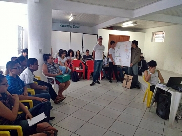 Estudantes do IFBA de Eunápolis apresentam seminário para alunos do Colégio Othoniel em Itagimirim