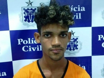 Jovem é preso em Porto Seguro após exibir dinheiro roubado na internet