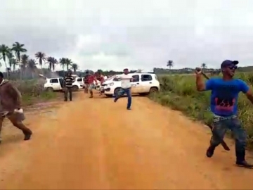 Vigilantes de fazenda são atacados por tralhadores sem terra em Eunápolis