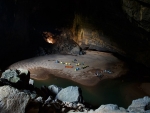 Acessível apenas por rapel, maior caverna do mundo tem floresta e lago
