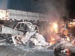 Três pessoas morrem carbonizados em acidente na rodovia BR-101