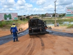 Em Eunápolis, Avenida Adolfo Xavier recebe preparação para asfaltamento